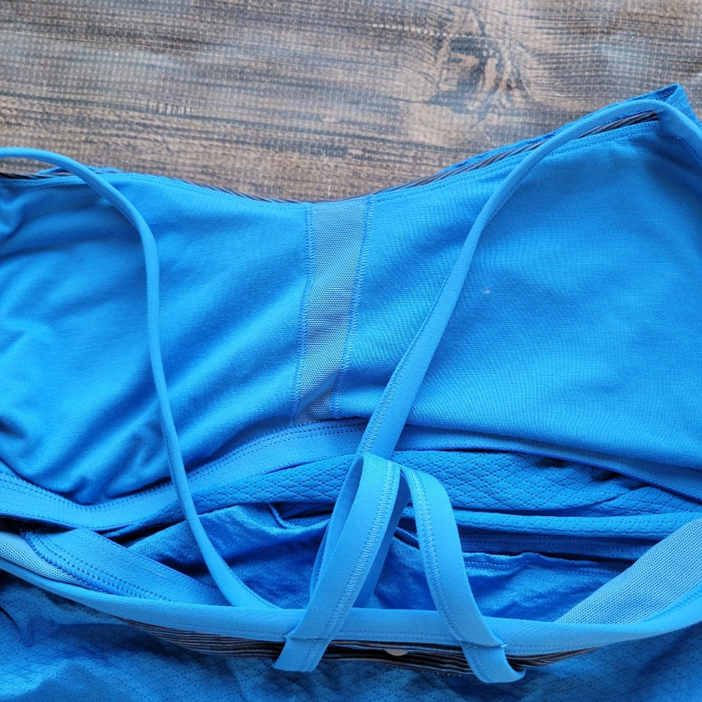 Lululemon Tank - Picture 6 of 6